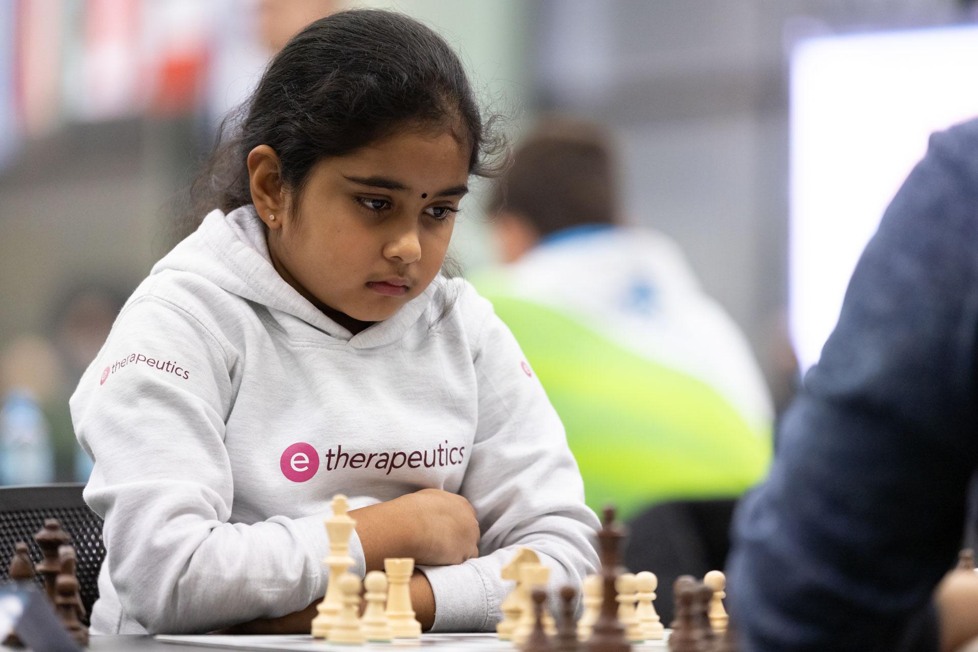 8 岁英国小将在欧洲闪电战中震惊国际象棋界
