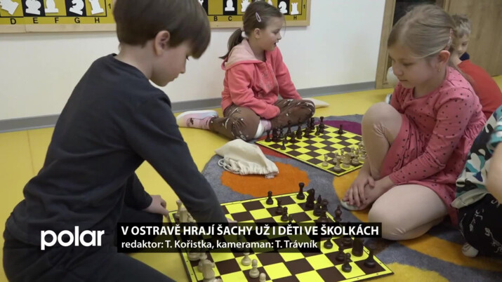 在俄斯特拉发，孩子们在幼儿园下棋。它可以让孩子多方面发展|俄斯特拉发市 |新闻 |极性