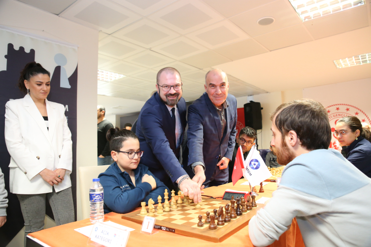 国际象棋锦标赛冠军已揭晓